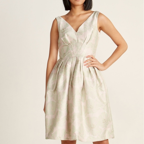 Modcloth Dresses & Skirts - 🎉HP🎉 Emily & Fin Emma Poppy Jacquard Dress